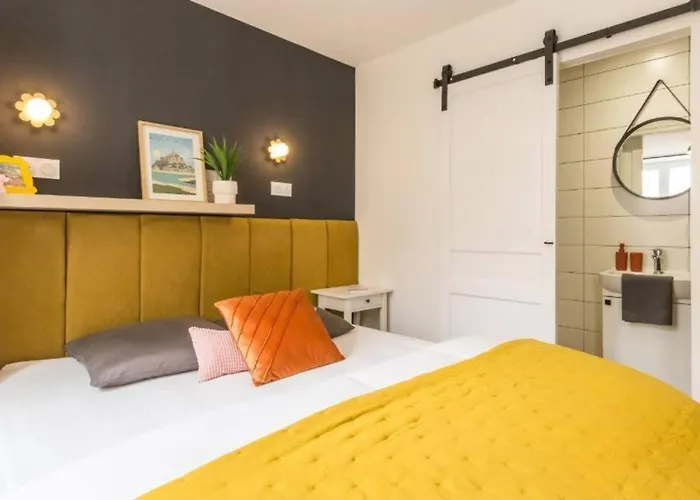 Apartament En Plein Coeur D'arromanches - Cote Digue